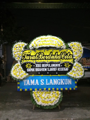 Papan Bunga Duka di Wangunsari
